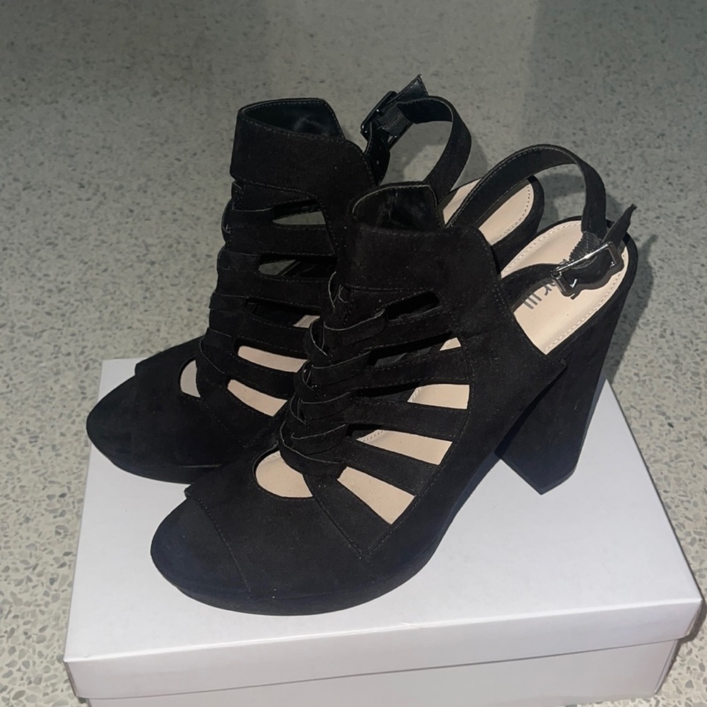 Only worn few times black straps chunky heels